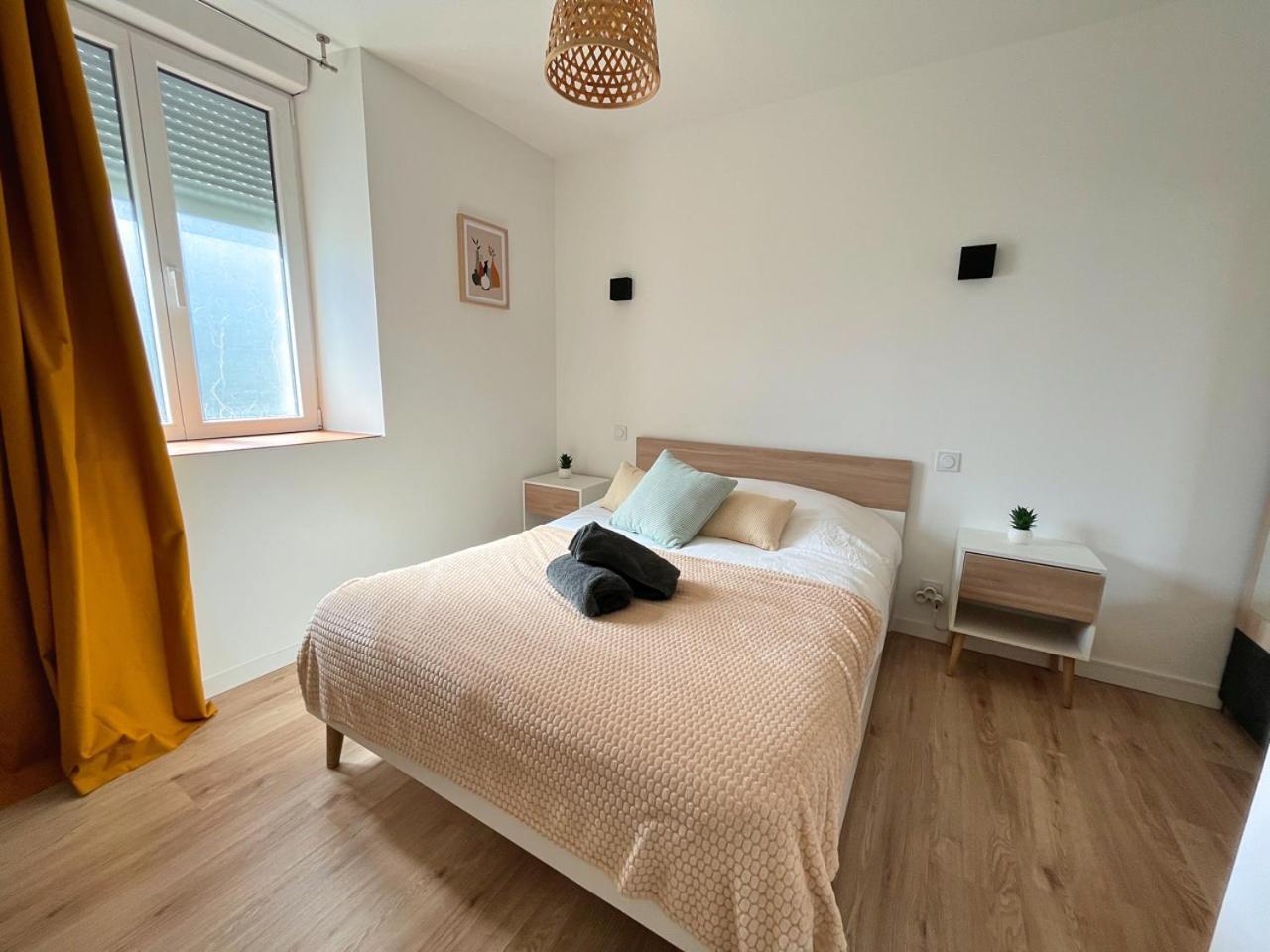 Off Apartment Ergue-Gaberic Bagian luar foto